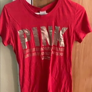 Red Medium PINK brand T-shirt